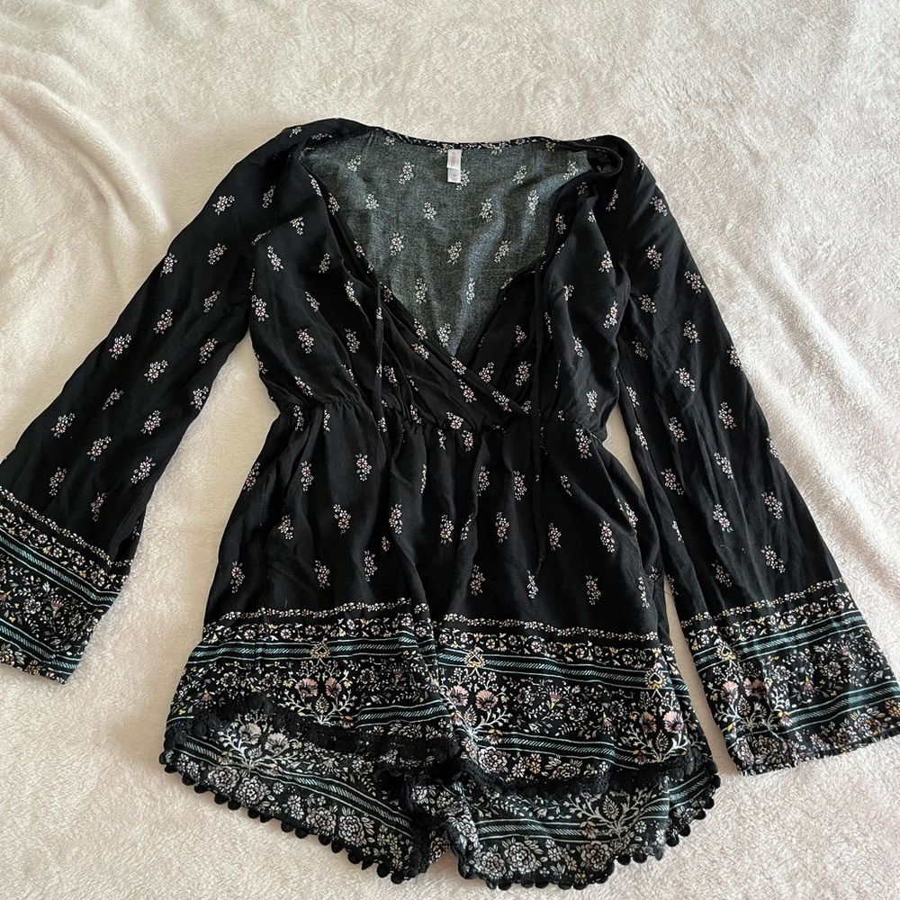 Long Sleeve Black Patterned Romper Jumpsuit Low Cut Tie Chest